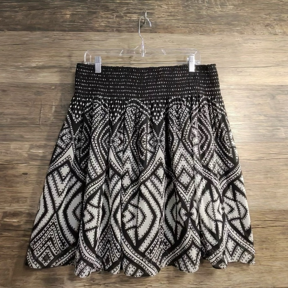 White House Black Market Geometric Black and White Midi Skirt